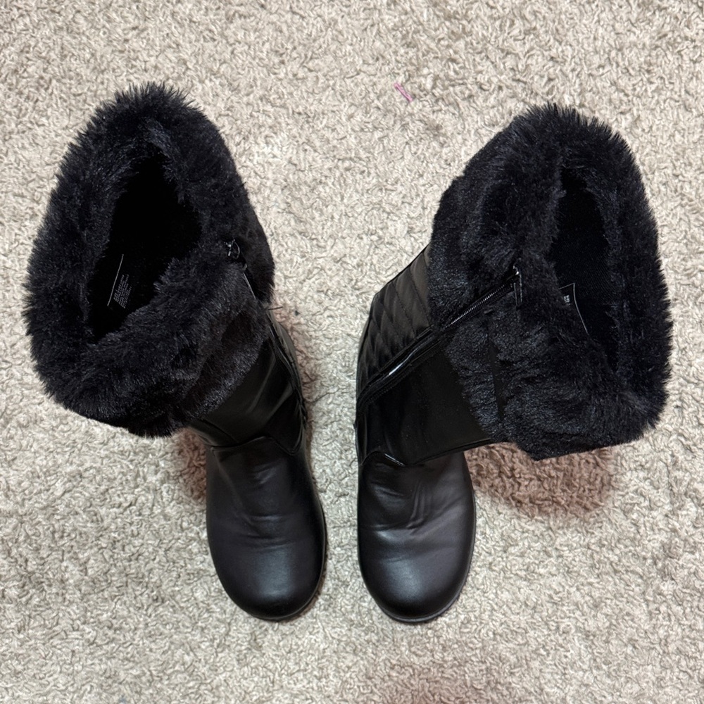 Girl boots